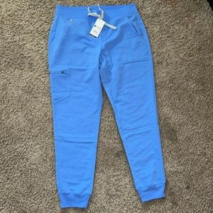 Brand new figs scrubs